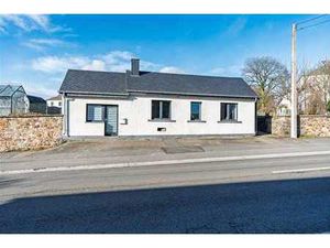 Maison de plain-pied 2ch. avec jardin et spacieuse terrasse