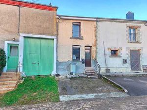 Maison à rénover offrant un beau potentiel d'aménagement