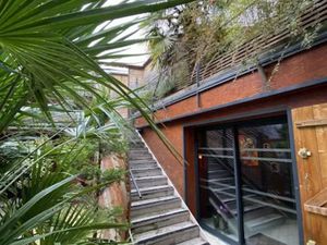 Vente locaux professionnels 450 m² à Bourg-et-Comin (02160)  790 000 €