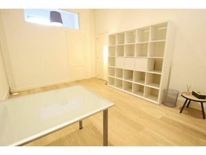 Bureaux à louer à Square Docteur Jean Joly 7 Etterbeek (VWD15826)