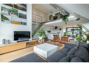 Knappe penthouse te koop