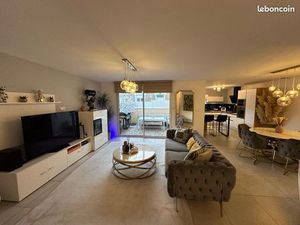 Maison contemporaine 110m2 à 3 minutes de Tours Centre et 5 minutes à pieds gare TGV