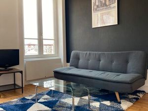 Loue grand T1bis meublé à Lyon 4