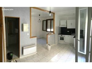 Maison de ville avec garage centre meze