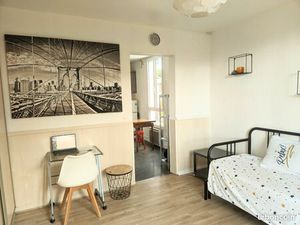 Studio à 2 pas de la gare Houilles