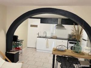 Studio meublé – 29 m² – 750/mois (Électricité & Eau inclus)