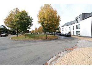 Spacieux & lumineux appartement avec cave et parking