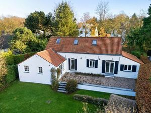 Villa à louer avec garage et terrasse   Uccle (VBD57792)