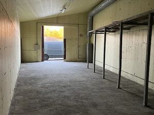 Location locaux professionnels 100 m² à Adissan (34230)  600 €