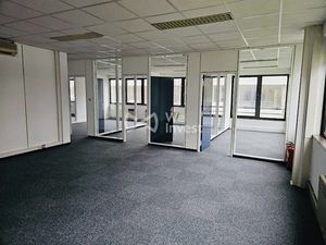 Location locaux professionnels 142 m² à Strasbourg (67000)  1 420 €