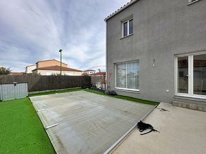 VILLA RECENTE 4 CHAMBRES - PISCINE - GARAGE