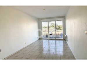 Location appartement  m² T-3 à Terrasson-Lavilledieu  540 €