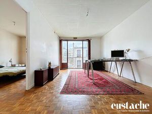 Appartement 2 pièces calme et lumineux en étage élevé avec b