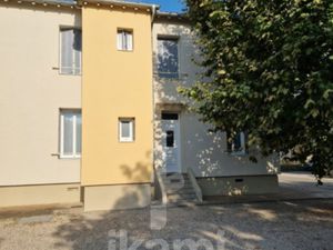 A découvrir : T2 rénové  avec prestations soignées  de 41 m2