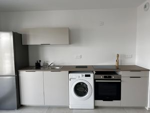 LOCATION SECTEUR ATRIUM - T2 MEUBLE AVEC GARAGE - 850EUR