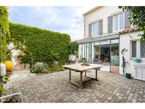 Maison de pays entièrement rénovée