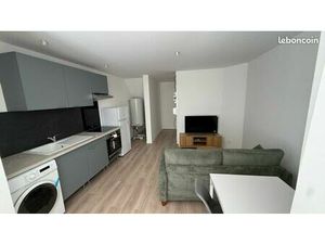 Immeuble 6 appartements loués + local commercial