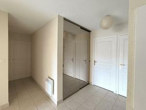 PROCÉ - APPARTEMENT 6 PIECES ET 4 CHAMBRES - BALCON ET GARAG