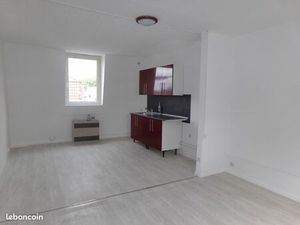 Appartement a CROIX  T2 bis  chambre separée+bureau