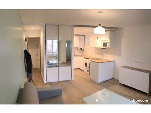 Studio récemment rénové - plein centre arpajon