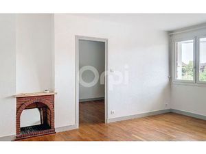 Location appartement  m² T-3 à Terrasson-Lavilledieu  520 €