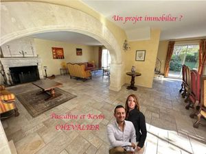 Location maison 8 pièces 300 m² à Aix-en-Provence (13090)  4 000 €