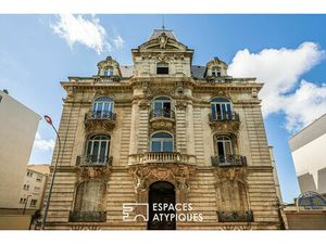 Rare appartement avec terrasse sur les quais de la Robine à Narbonne