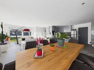 Vente Maison 4 pièces de 136m² - 33370 Yvrac