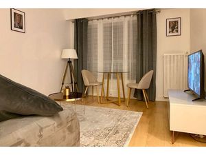 Studio / 26m² / Mairie de Clichy (Ligne 13)