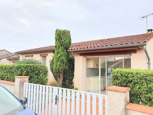 Maison PLAIN PIED 96m² + 36m² de garage fermé terrain 635m² à Puygouzon