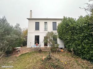 Maison 5 pièces 151 m²