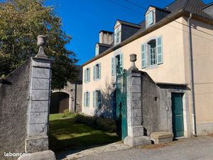 Maison béarnaise de village à louer