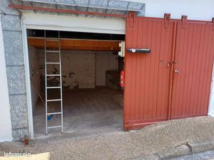 Loue CIBOURE ( rue Evariste Baignol) garage de 20m2 pour STOCKAGE uniquement