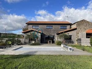 Vente Maison Piscine à Saint-Florent-le-Vieil (49410) : à vendre Piscine / 230m² Saint-Flo
