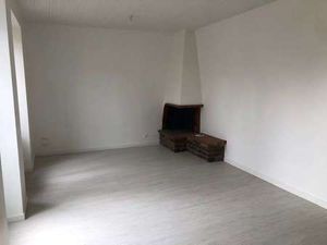 Location Appartement 4 pièces à Saint-Hilaire-de-Chaléons (44680) : à louer 4 pièces / 86m