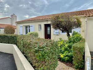 Location Maison à Saint-Gilles-Croix-De-Vie Croix De Vie (85800) : à louer / 88m² Saint-Gi