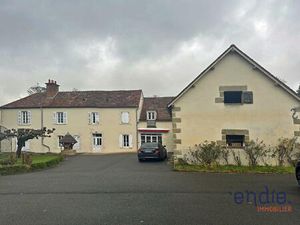 Magnifique propriété de 328 m2 à 5 minutes de Moulins