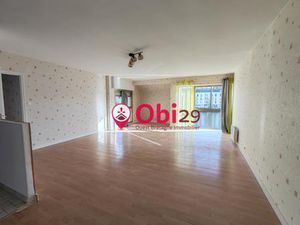 LOCATION BEL APPARTEMENT T4 AVEC TERRASSE à CHÂTEAULIN