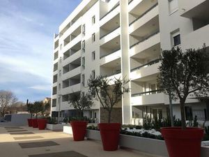 Appartement T2 avec loggia et parking à Marseille