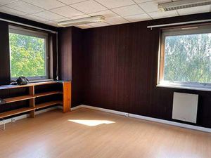 Vente Bureaux et commerces à Quimper Braden - Kergoat - Kervir (29000) : à vendre / 94m² Q