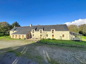 VENTE PROPRIÉTÉ de 418m² - AMBON