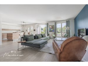 Maison au calme et en parfait état de 207m2 avec jardin  ter