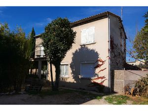 EXCLUSIVITE AVIGNON LE PONTET - MAISON COMPRENANT 3 APPARTEMENTS DONT UN DISPONIBLE DE 76 