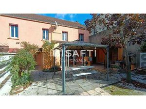 Maison 7 pièces de 197 m2 avec un terrain clos de 443 m2