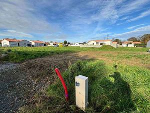 Vente Terrain à Challans (85300) : à vendre / 554m² Challans