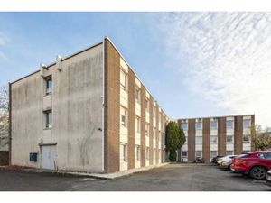 Local mixte - Bureaux Stockage Atelier