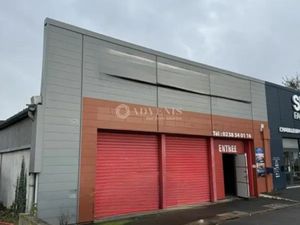 Local commercial A LOUER