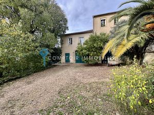 Maison 7pièce(s) 4chambre(s) 260 m² Vergèze (30310)