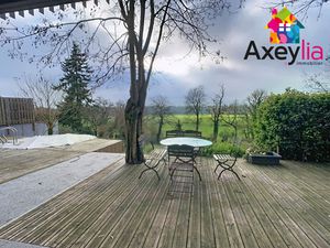 A VENDRE-SAINT-LÉGER-SUR-ROANNE- GRANDE MAISON FAMILIALE AVEC PISCINE ET DÉPENDANCES