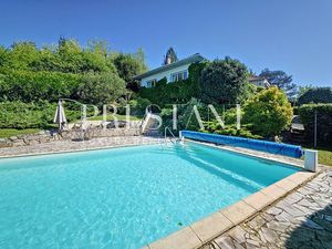 Maison de standing à Villefranque